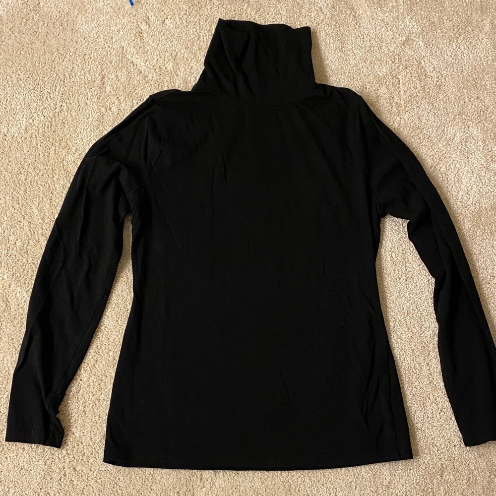 Time and Tru Classic Black Long Sleeve Tee